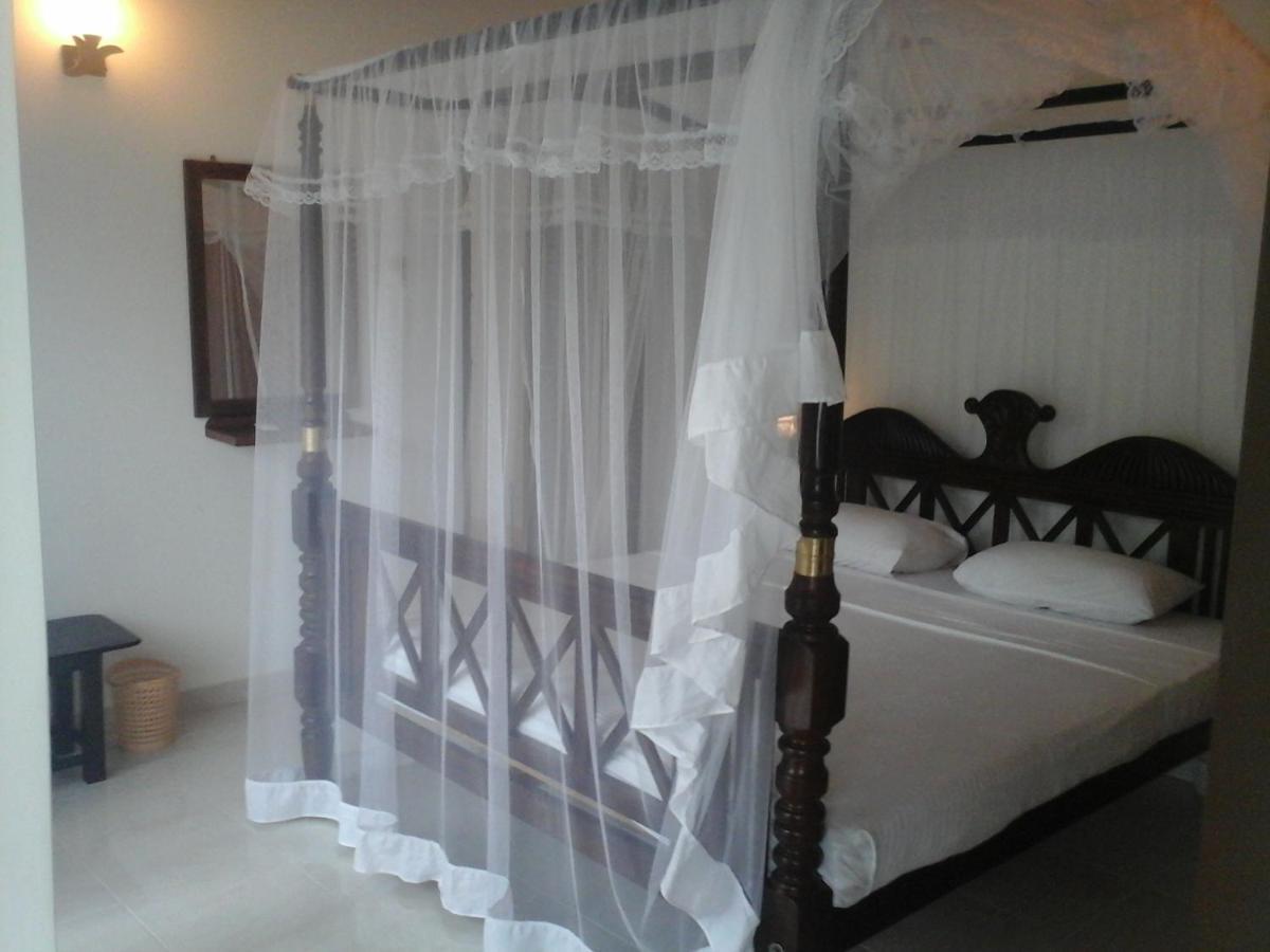 Sea Breeze Guest House أونا واتونا المظهر الخارجي الصورة