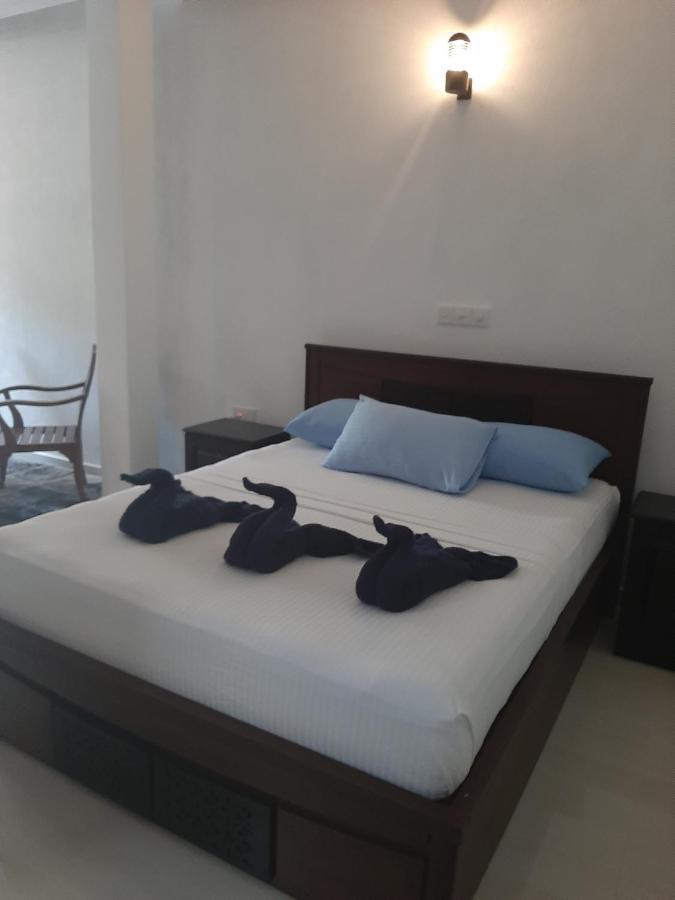 Sea Breeze Guest House أونا واتونا المظهر الخارجي الصورة